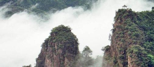 双峰插云