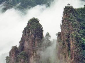 双峰插云
