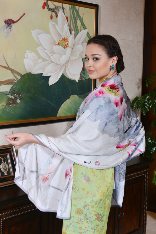 荷塘翠鸟长巾.JPG