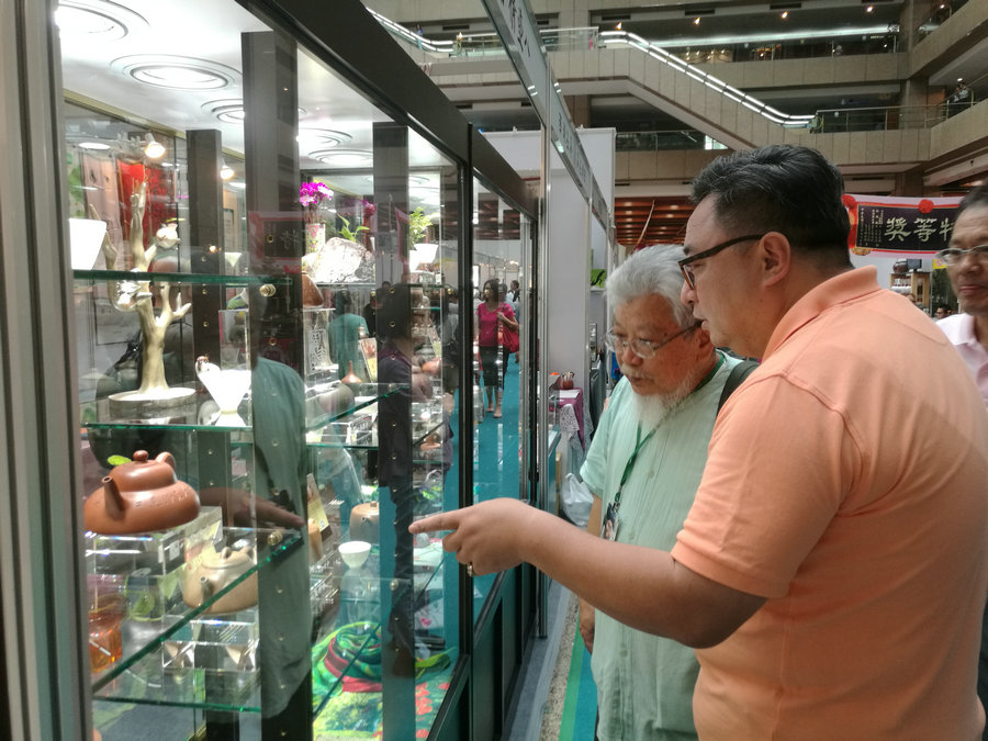吕礼臻莅临展会